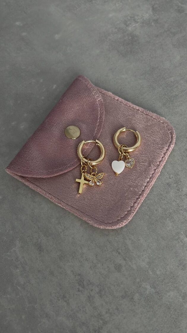 Серьги с современным дизайном и элегантным видом, подходят для повседневной носки.