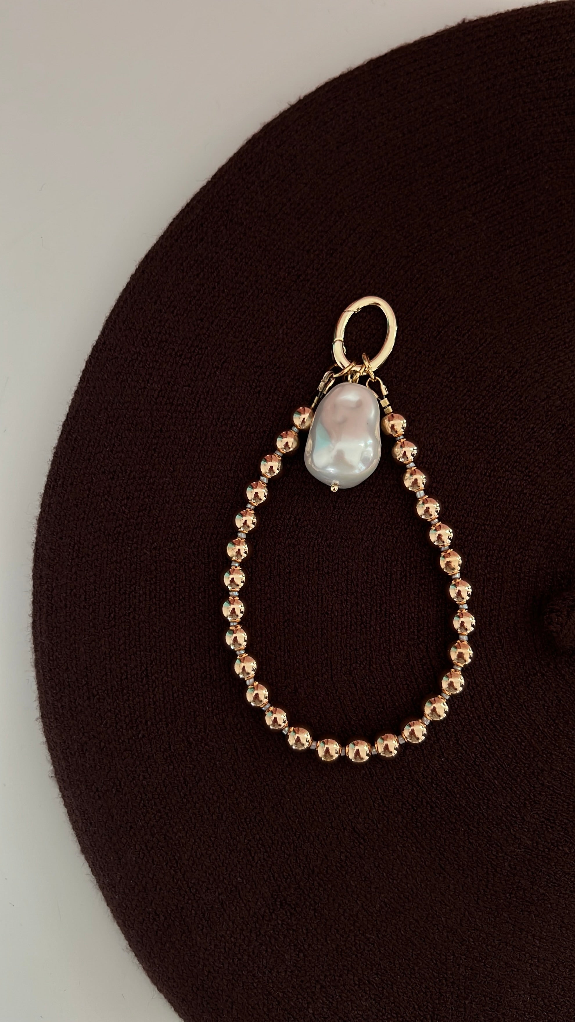 [PHONE CHAIN-22] HEMATITE and MAJORCA PEARLS