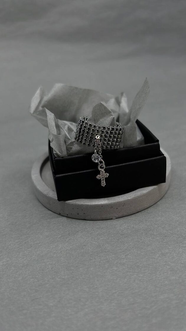 GRAPHIT with Cross & Small Stone