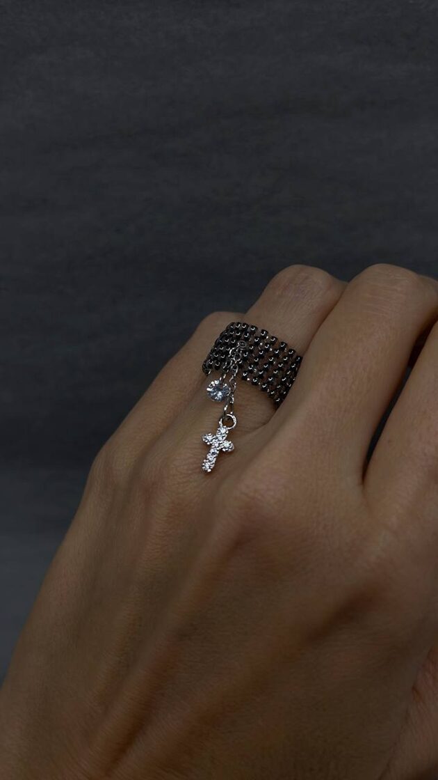 GRAPHIT with Cross & Small Stone