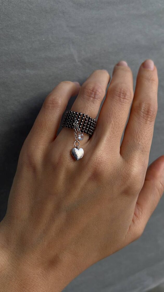 GRAPHIT with Heart & Small Stone