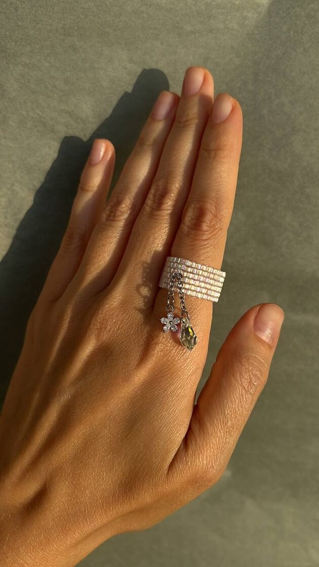 WHITE SUGAR with Drop & Small Flower